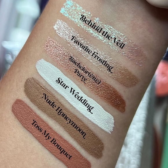 Jeffree Star Liquid Star Shadow Shimmering Eyeshadow in Favorite Frosting BNIB - Picture 5 of 15